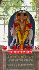 श्री स्वयंभू दत्तमंदिर कडुगाव